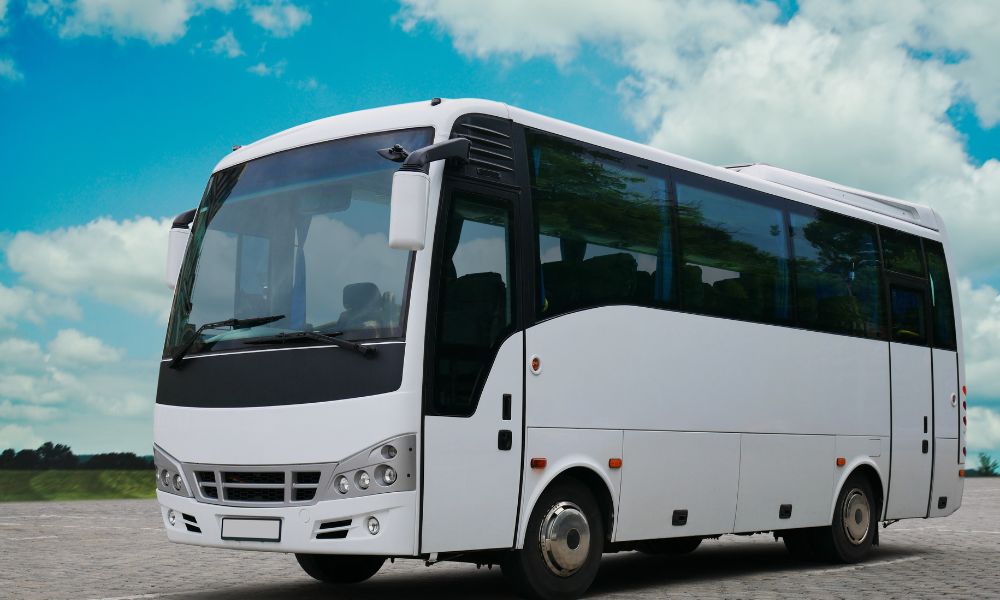27 Seater Luxury Mini Bus